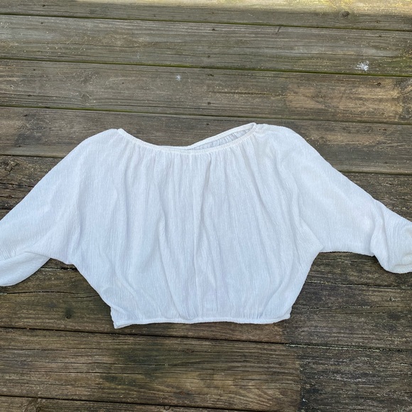 H&M white on or off shoulder cropped blouse size Medium - Picture 5 of 7